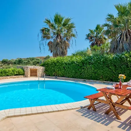 Villa Farmhouse Perla *
