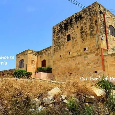 Farmhouse Perla